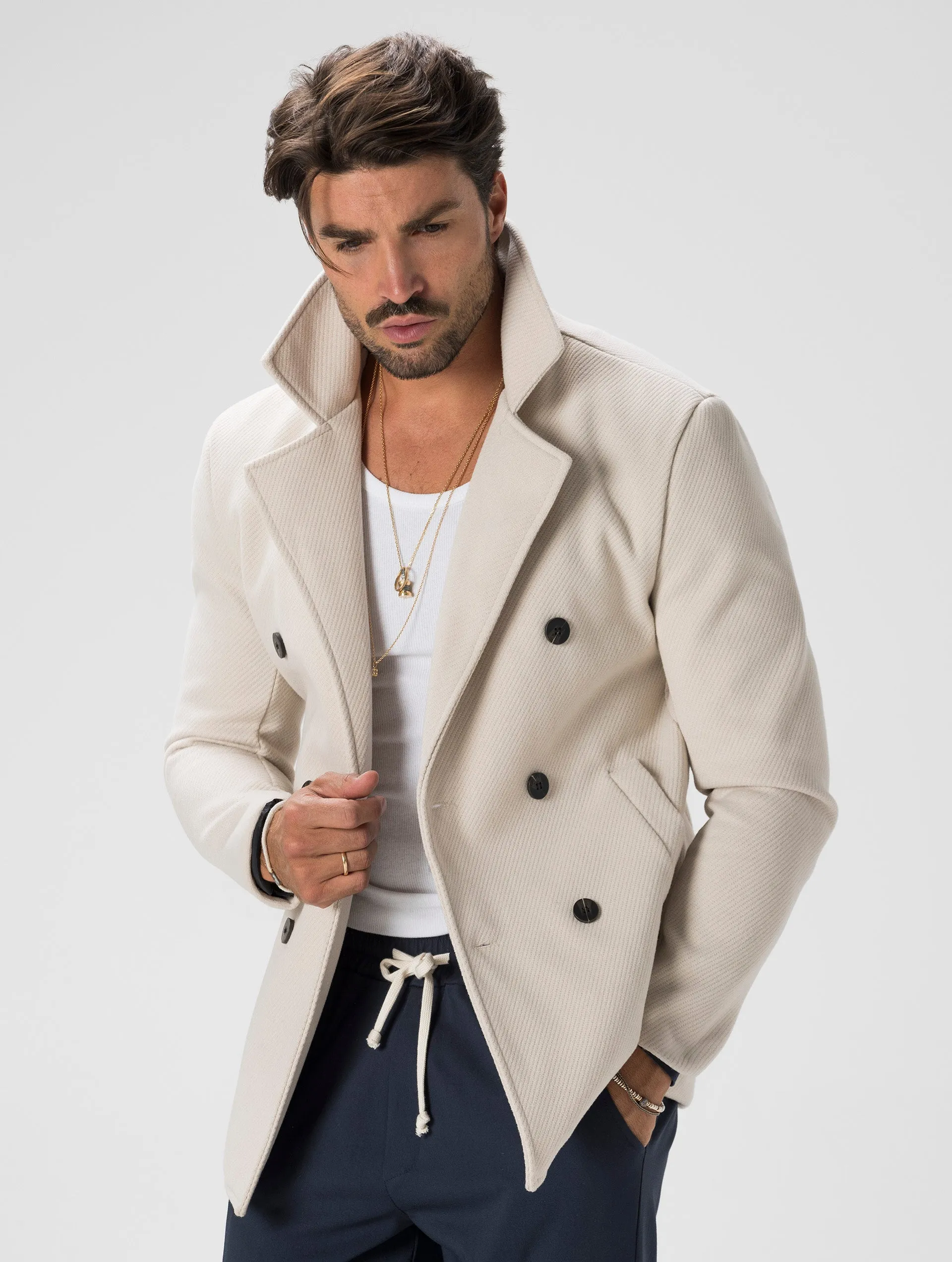 BOONE DOUBLE BREASTED COAT IN CREAM