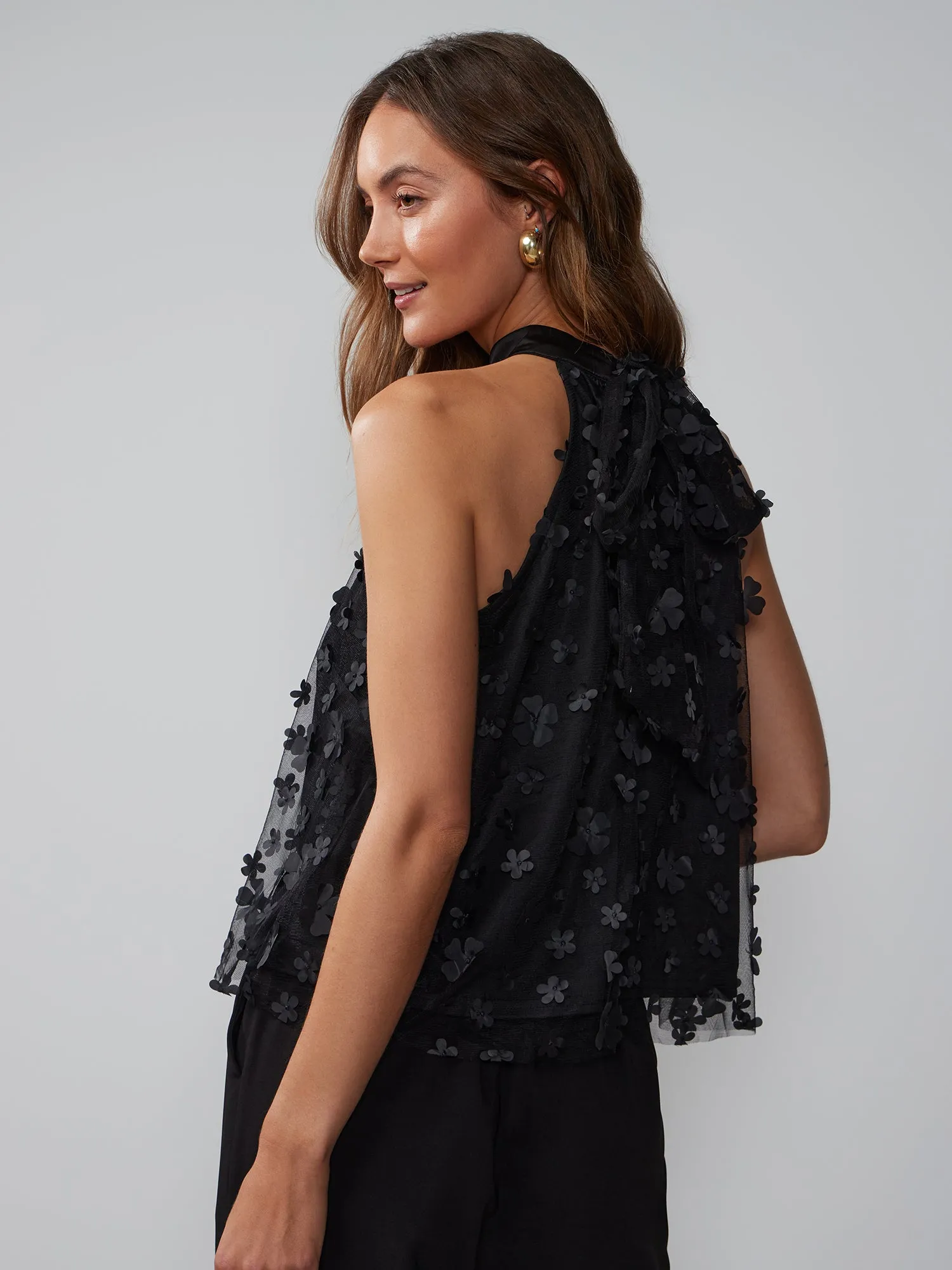 Sleeveless 3D Floral Halter Top